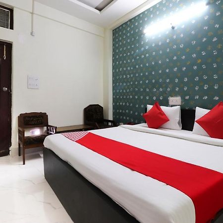 Oyo 40431 Hotel Amar Prem Lucknow Zewnętrze zdjęcie