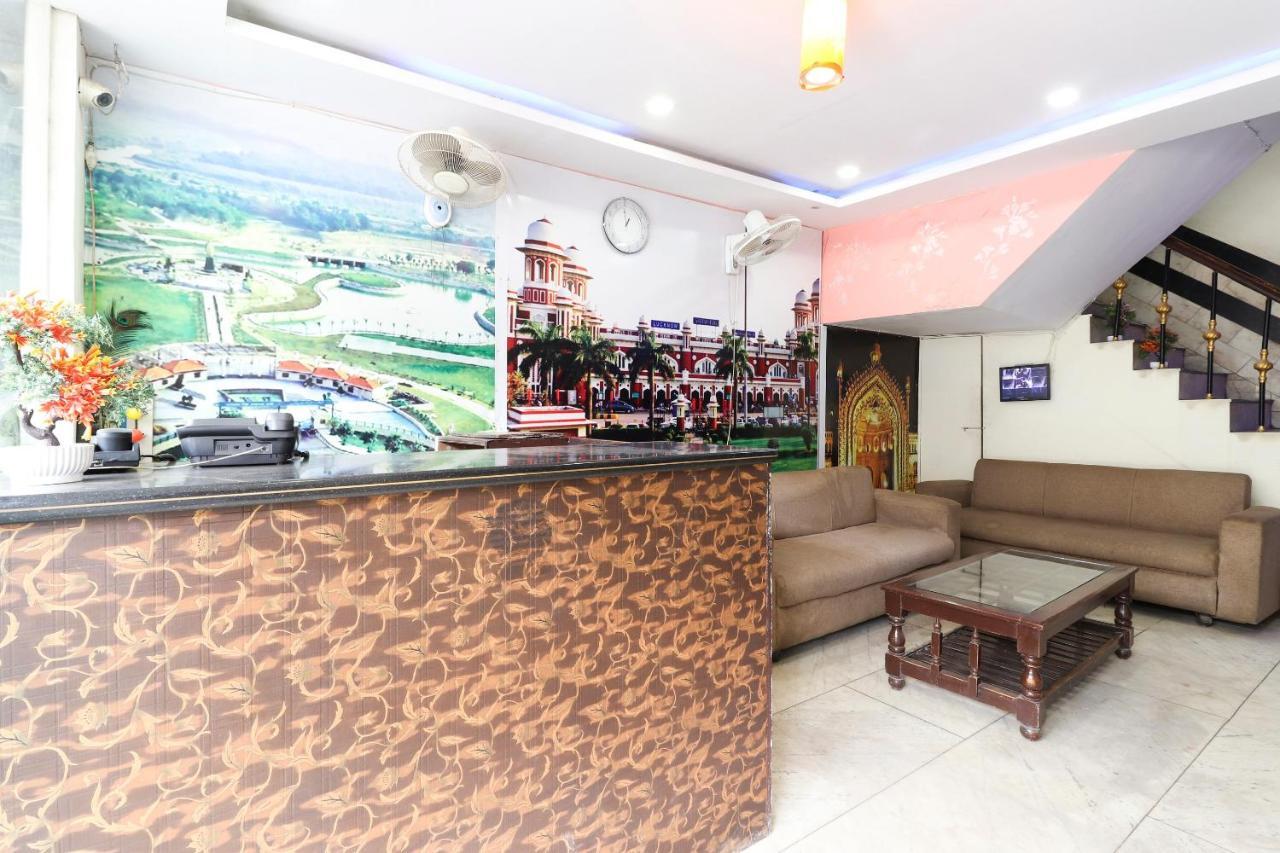 Oyo 40431 Hotel Amar Prem Lucknow Zewnętrze zdjęcie