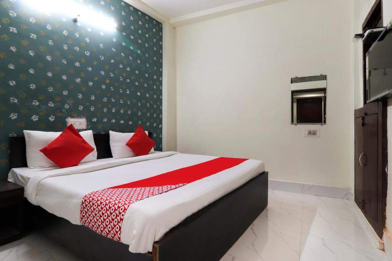 Oyo 40431 Hotel Amar Prem Lucknow Zewnętrze zdjęcie